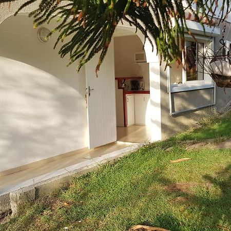 Ti-Wait Apartment Sainte-Anne  Ngoại thất bức ảnh